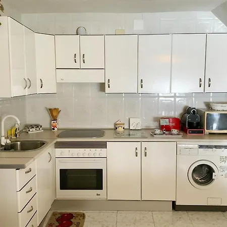 In With Mountain Views, Cleaning Included *